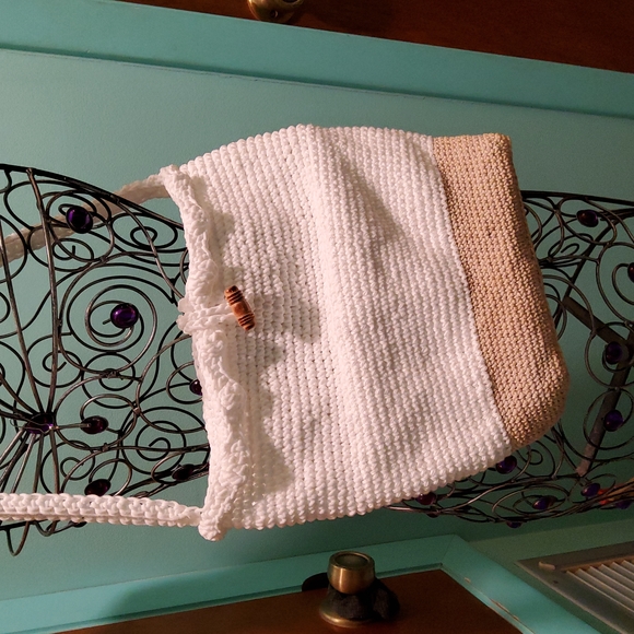 String Shoulder Bag - Picture 4 of 6